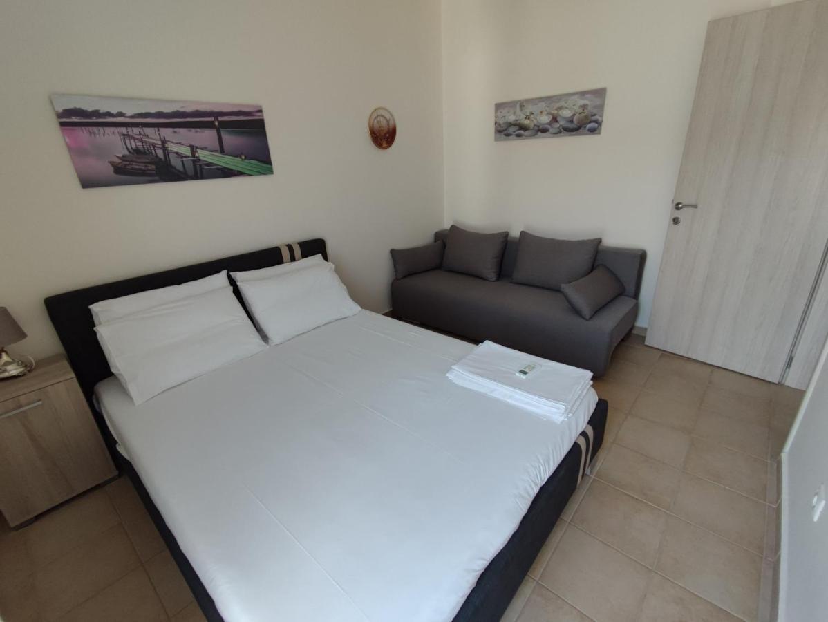 Eirini'S Place Nea Kallikrateia ภายนอก รูปภาพ